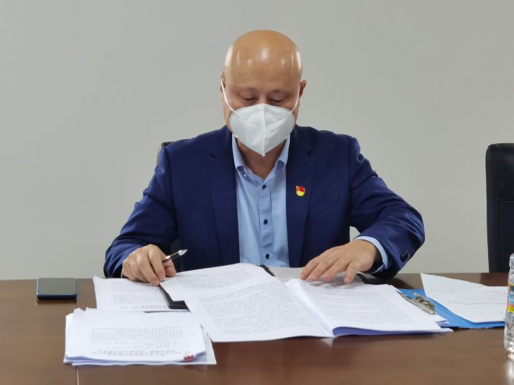 yl6809永利皇宫召开2023年元旦春节期间党风廉洁建设工作部署会暨第一季度廉洁从业教育会(图4)